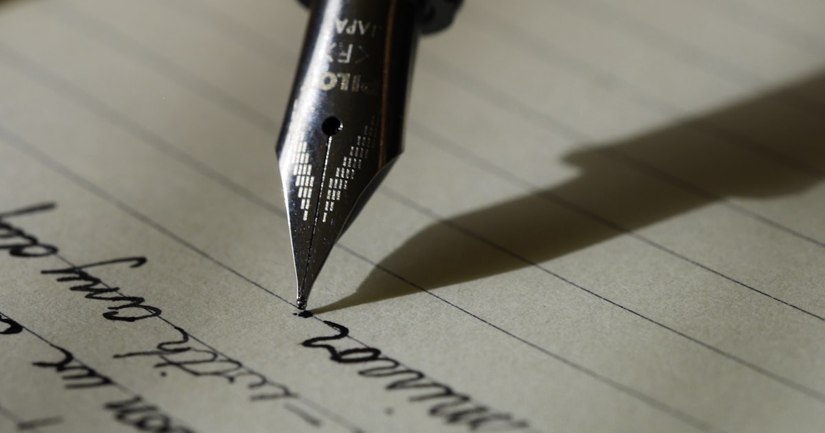 Cover image for: How to Write Undetectable AI Content (Without Losing Quality)